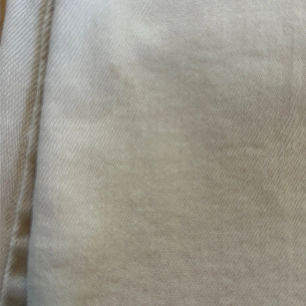 Zara trendy cream